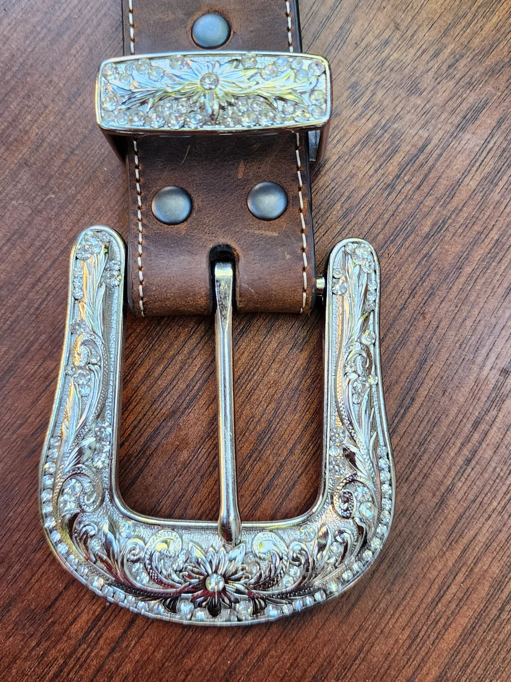Ariat Women's Floral Stitch Berry Concho Leather Belt A1510202 48 In End To End